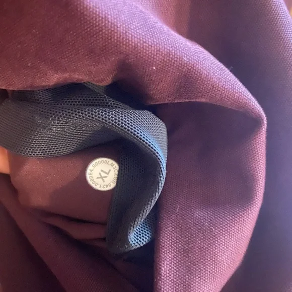 lululemon athletica “City Excursion Jacket” - Picture 5 of 6